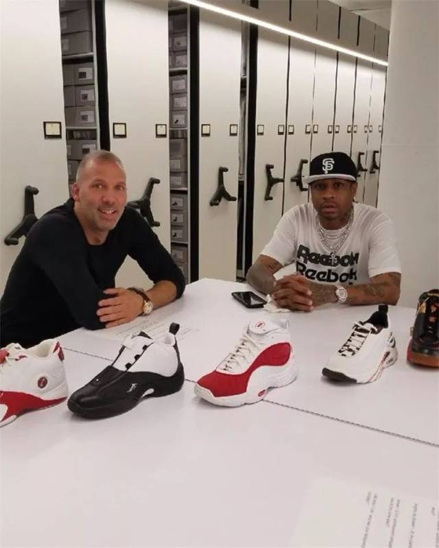 在俱乐部官 在俱乐部官